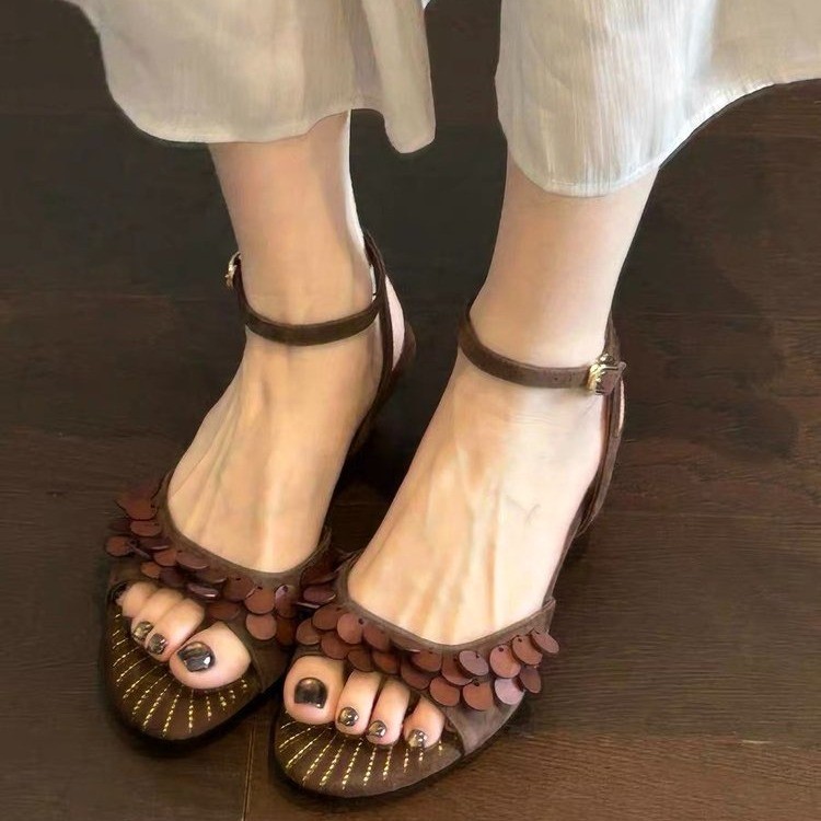 Vintage Fashion Wear - 夏の新作レディーススリッパ、パール刺繍入りスティレットヒール、フリップフロップ、ローヒール、ヴィンテージ女性用サンダル