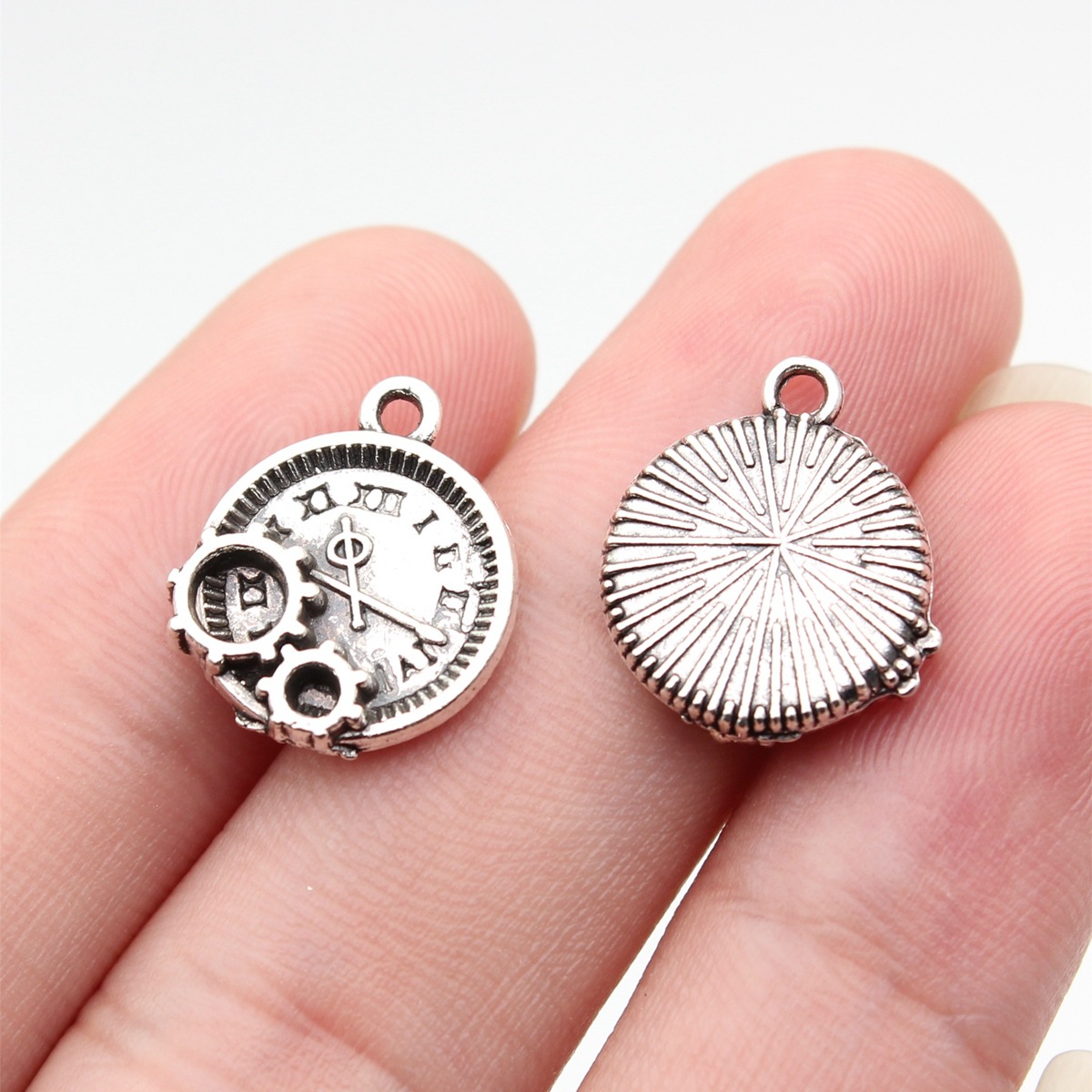 WYSIWYG 10 個 16 × 14 ミリメートル 2  - Vintage Fashion Jewelry のレビューと価格